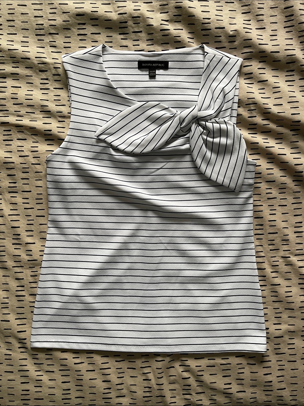 Banana Republic White Sleeveless Stripe Bow-Neck Tank